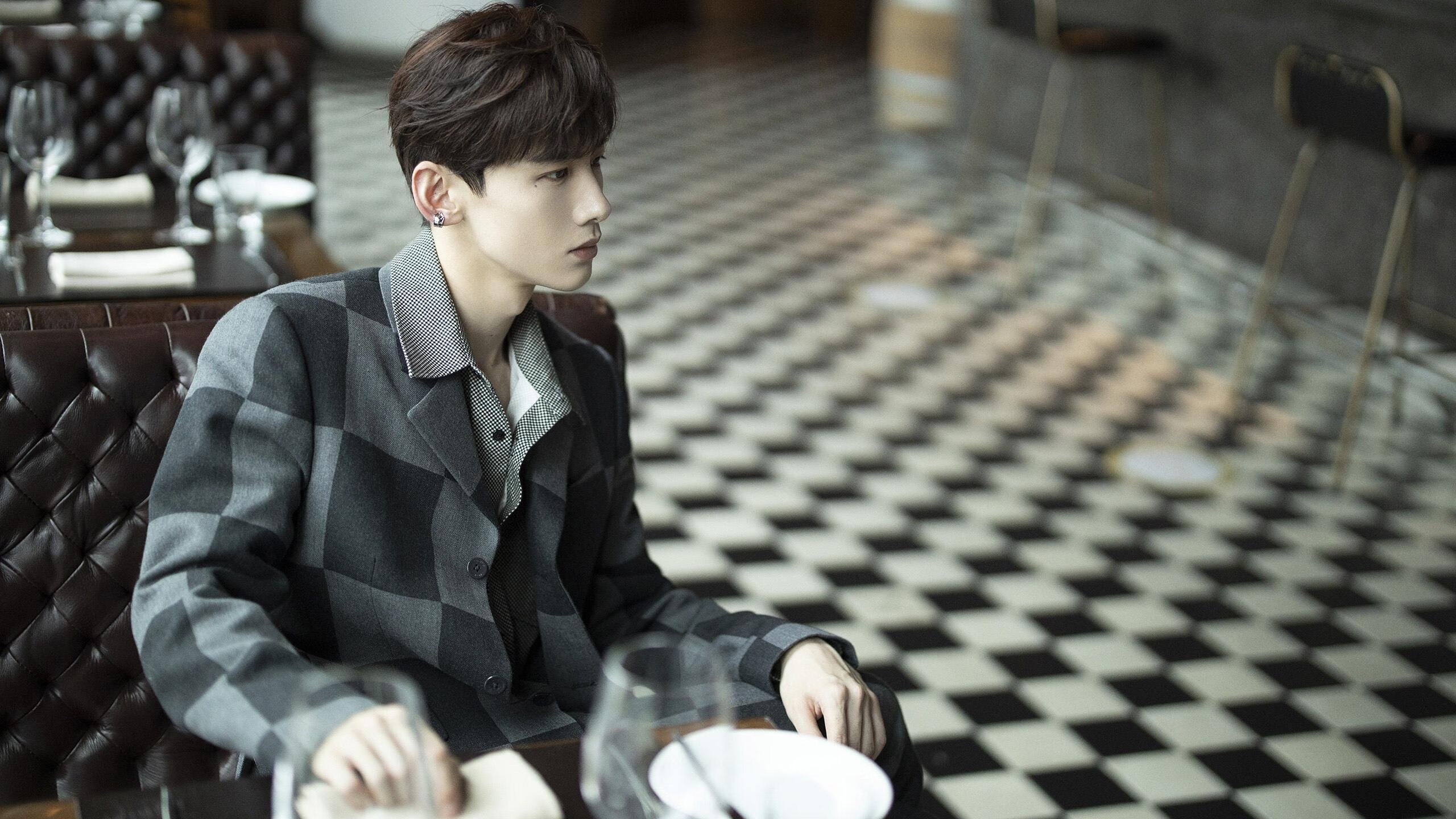 极速狂飙与绿茵奇迹，当F1冠军战遇见足球史诗