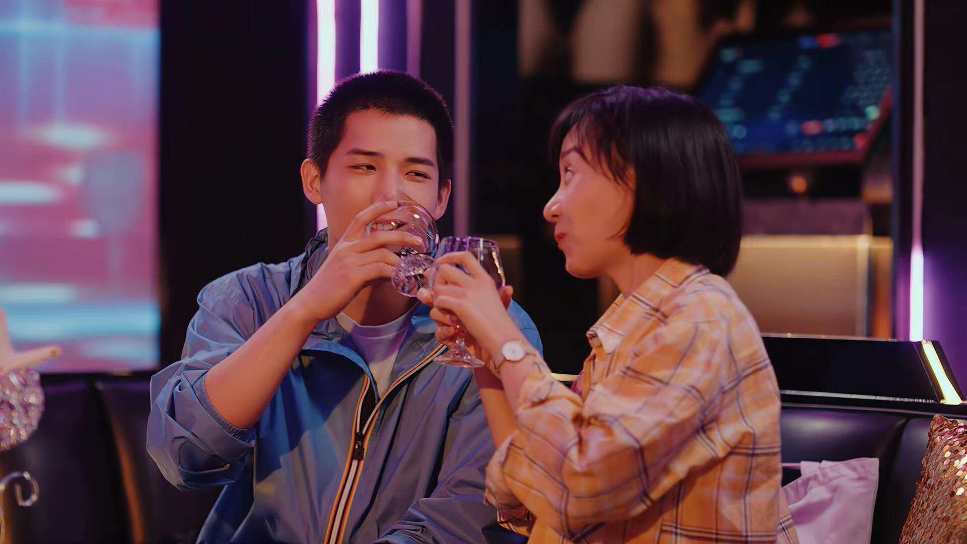 绿茵场的双重奏，西班牙的集体风暴与内马尔的个人圣殿