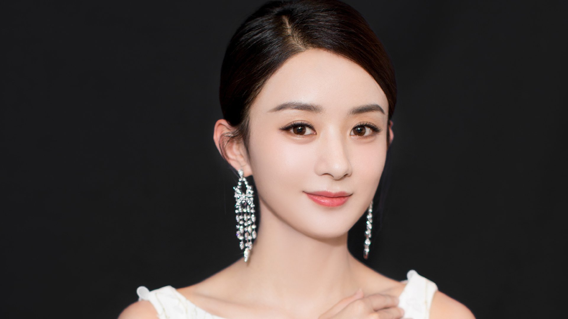 足球的双重维度，姆巴佩的实力证言与挪威的节奏掌控艺术