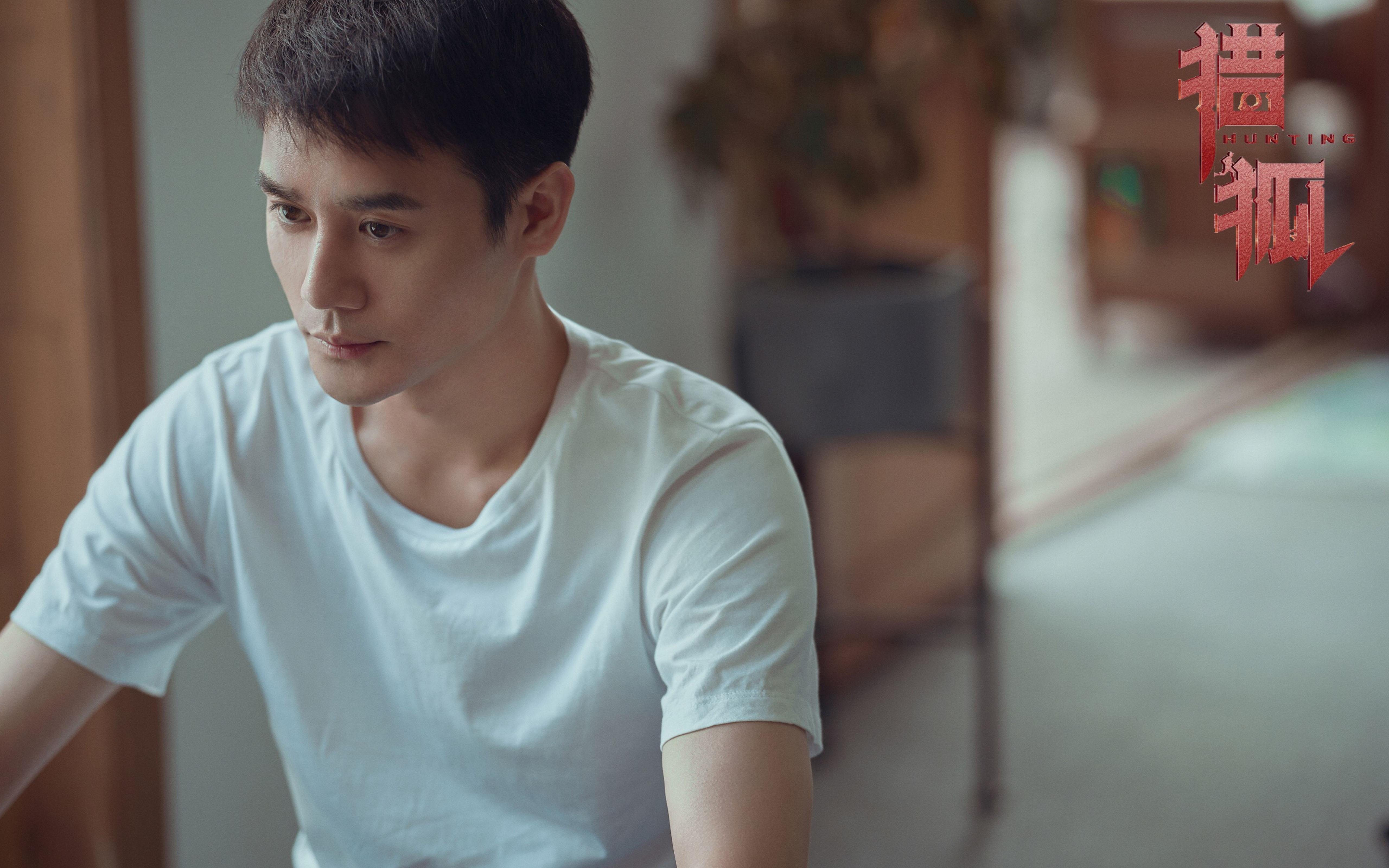 首先,我们扩展思维,拟定一个既抓人眼球又体现深度的标题